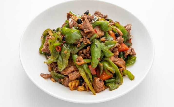 Stir-Fried Pork/Green Pepper 农家小炒肉